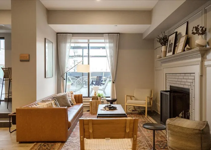 1br W Lounge Pool Gym Nr Metra Chi-865 Apartment *