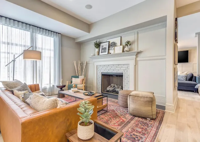 1br W Lounge Pool Gym Nr Metra Chi-865 Elmhurst