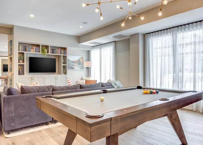1br W Lounge Pool Gym Nr Metra Chi-865 Apartment