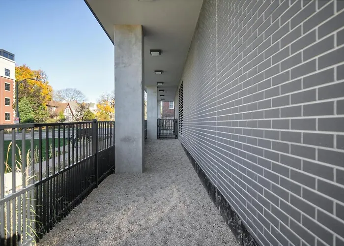 1br W Lounge Pool Gym Nr Metra Chi-865 Apartment